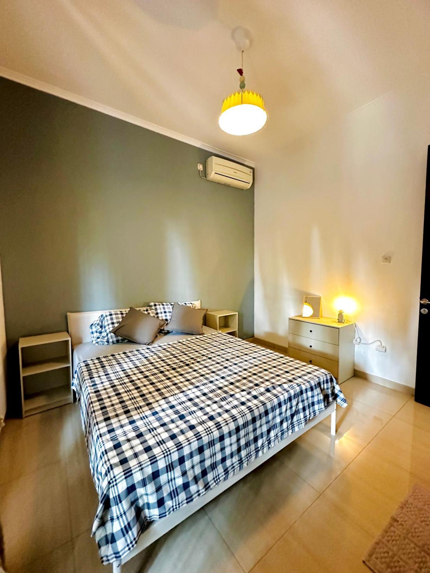 4-Bedroom Home In South Jakarta Nuansa Swadarma Residence By Le Ciel Hospitality Exterior foto